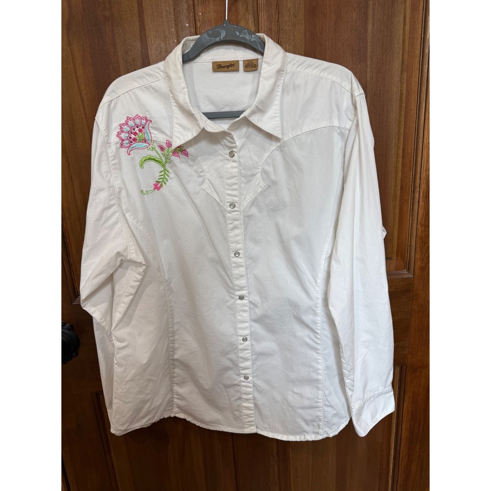 Wrangler Womens XXL White Floral Embroidered Pearl Snap Western Shirt